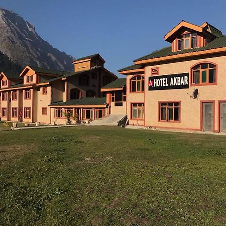 Hotel Akbar Sonāmarg Kültér fotó