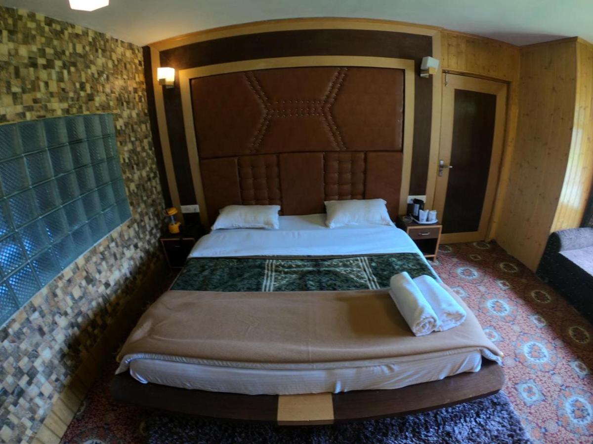 Hotel Akbar Sonāmarg Kültér fotó