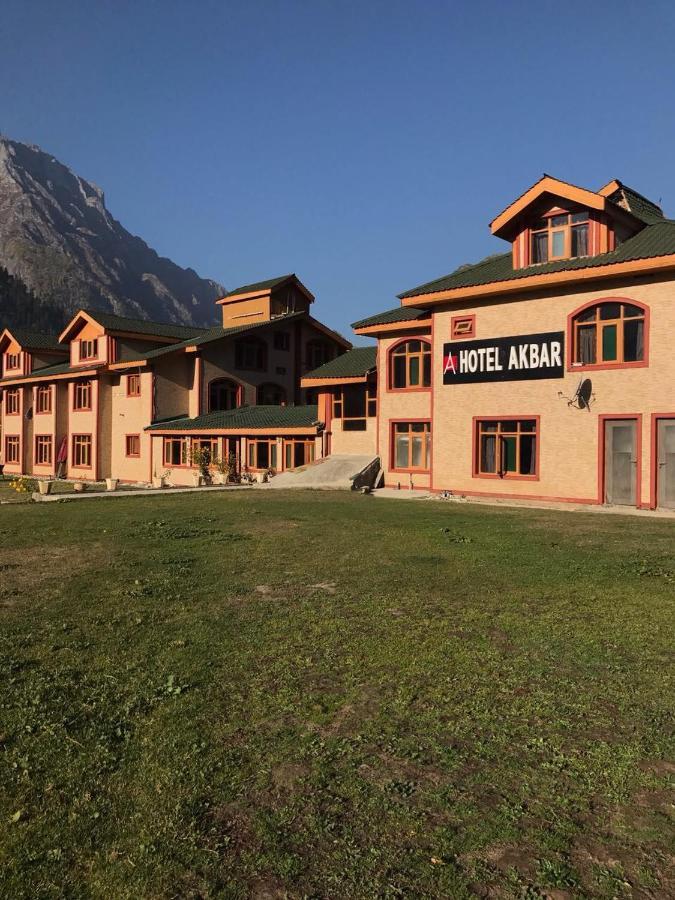 Hotel Akbar Sonāmarg Kültér fotó