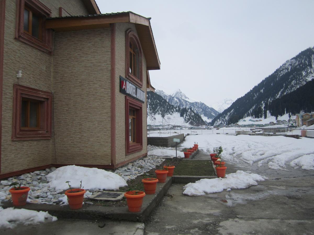 Hotel Akbar Sonāmarg Kültér fotó